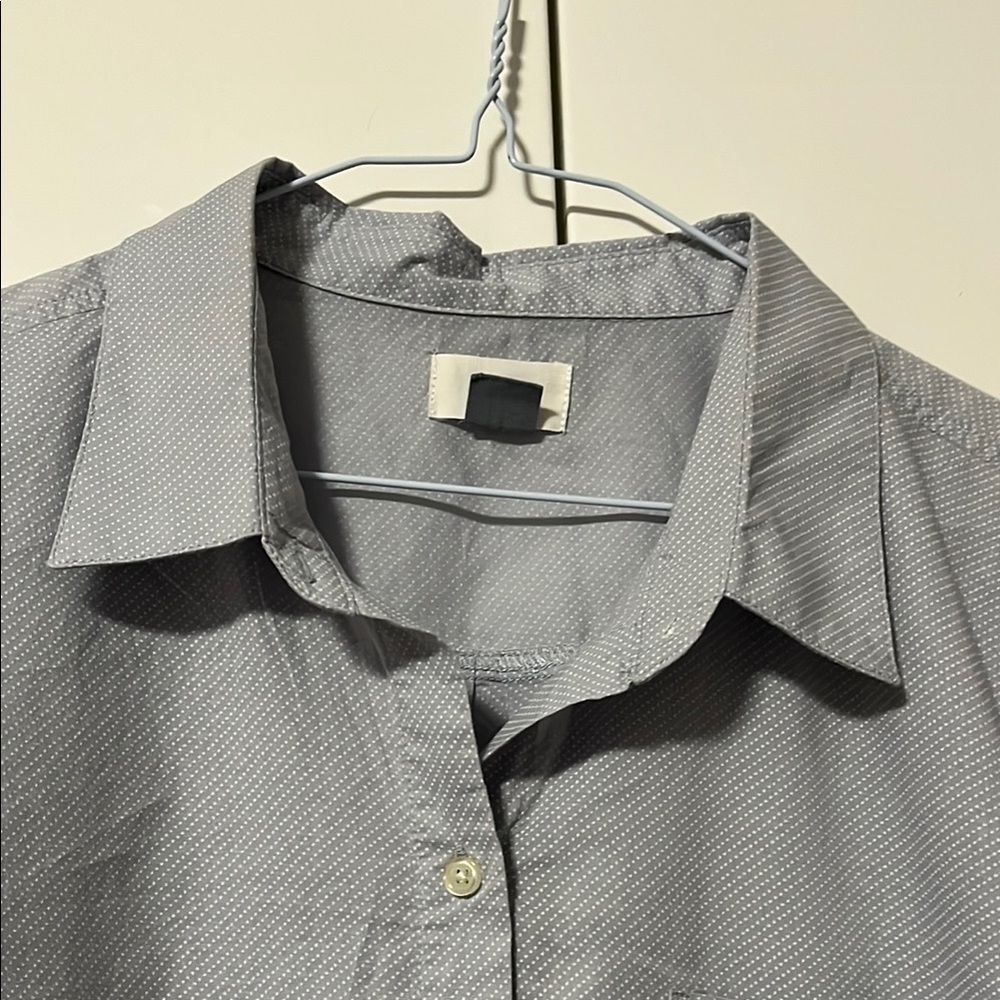 Old Navy Light Blue White Dotted Cotton Lightweight Button Down Shirt, Size L - Picture 4 of 9